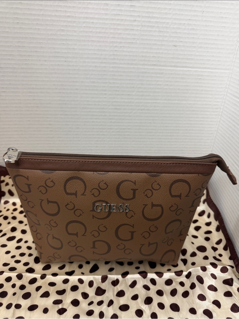 NWOT GUESS Brown Monogram Toiletry Pouch